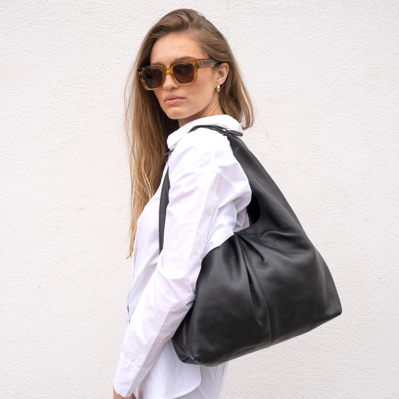 NADIA- Black